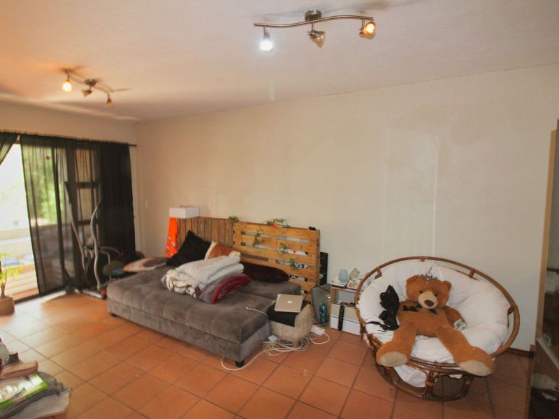 Apartment For Sale in Robindale - Photo 7