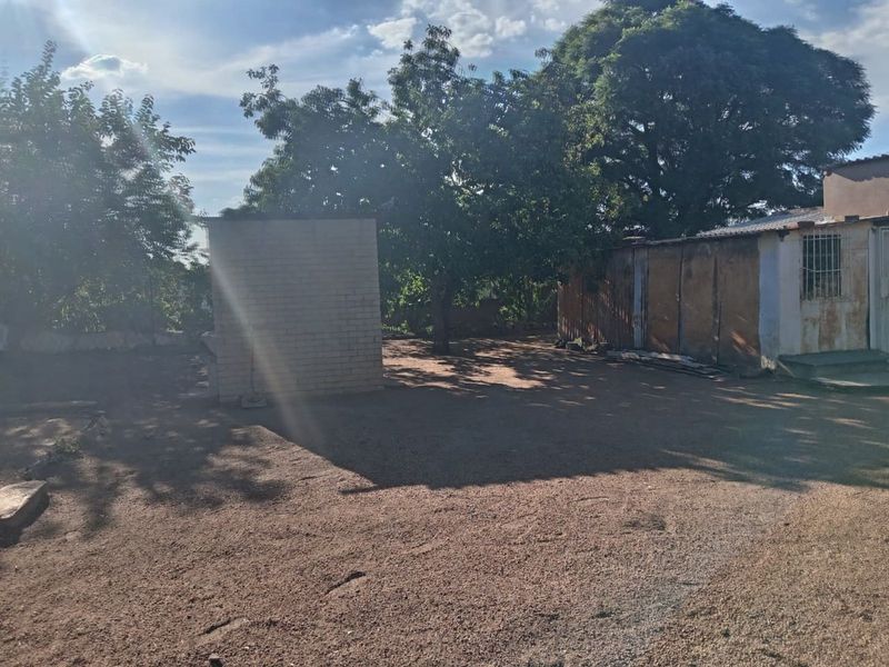 House For Sale in Mabopane Unit A - Photo 4