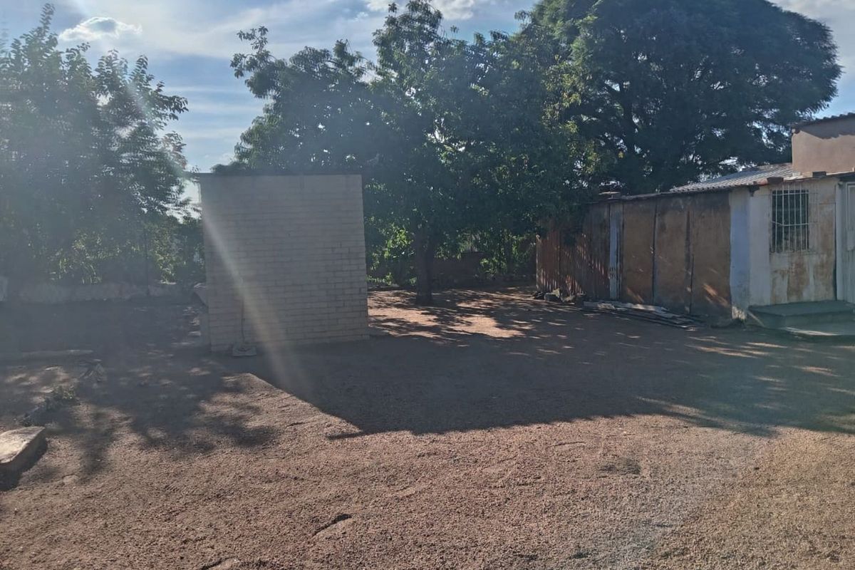 House For Sale in Mabopane Unit A - Photo 4