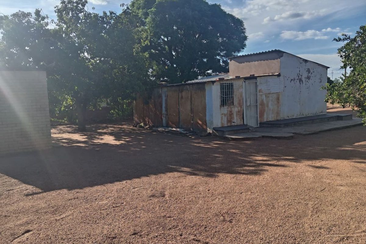 House For Sale in Mabopane Unit A - Photo 3