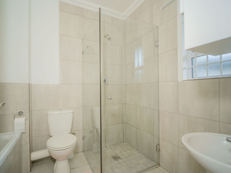 Apartment For Sale in Hagley - Photo 5