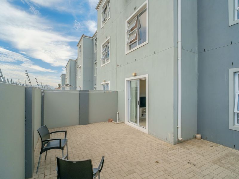 Apartment For Sale in Hagley - Photo 8