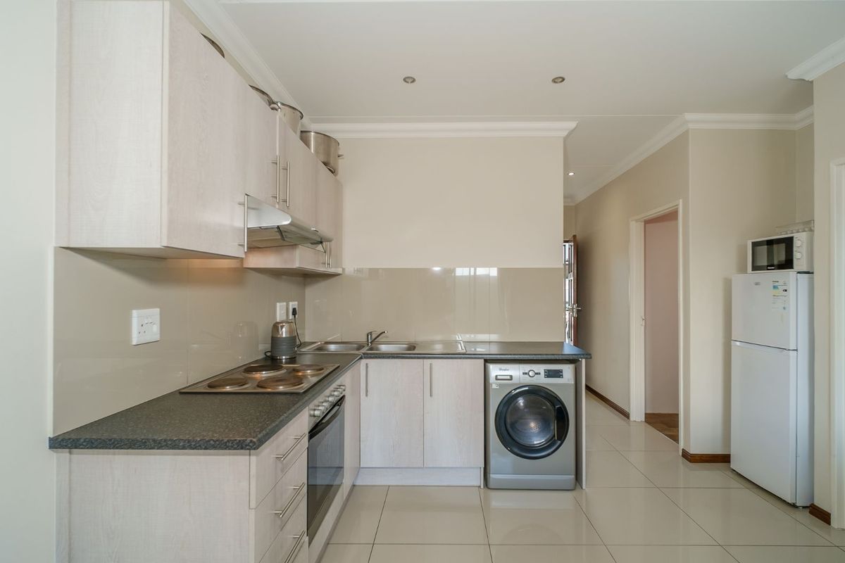 Apartment For Sale in Hagley - Photo 3
