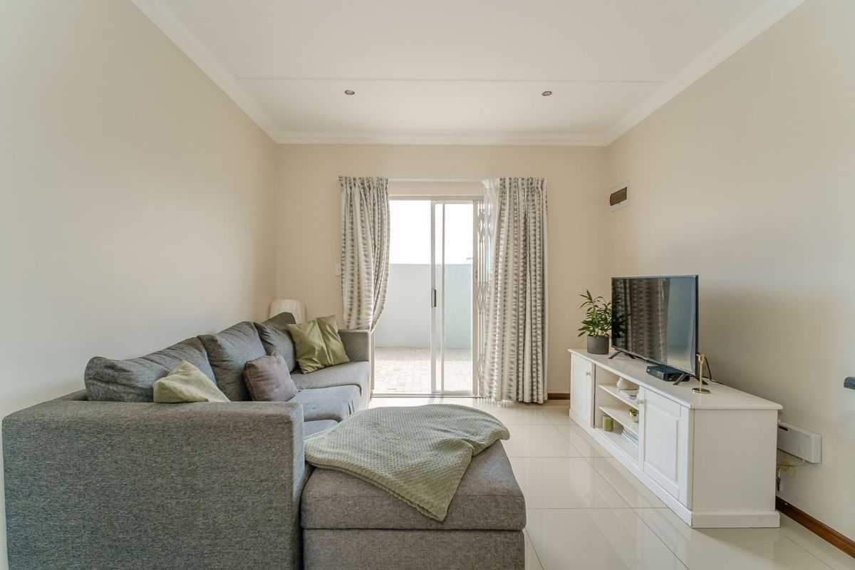 Apartment For Sale in Hagley - Photo 2