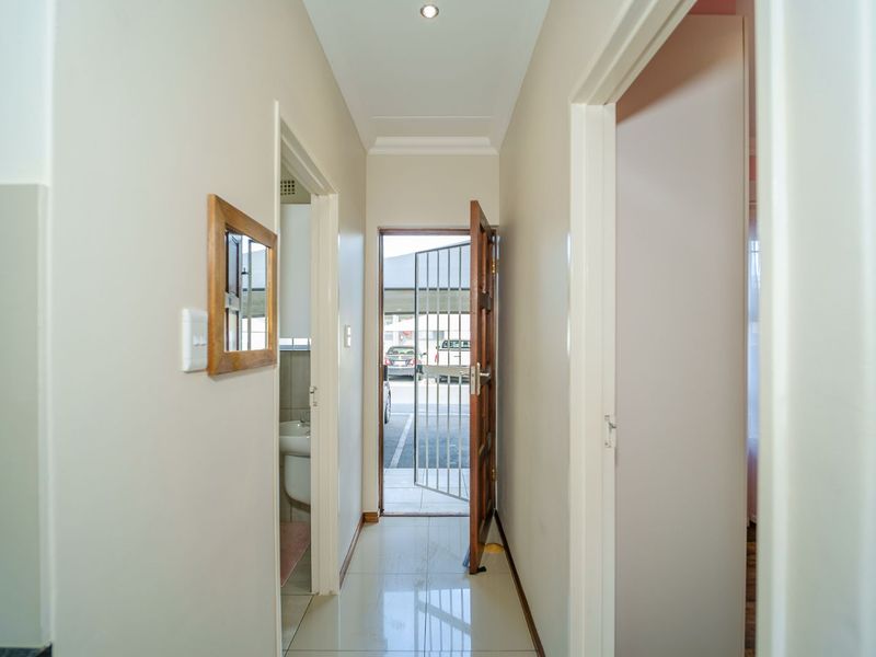 Apartment For Sale in Hagley - Photo 9
