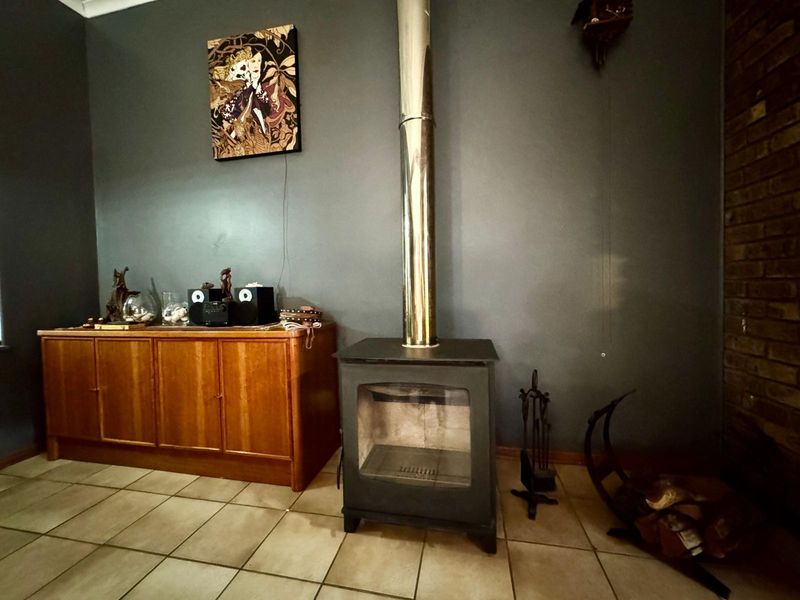 House For Sale in Secunda Central - Photo 9