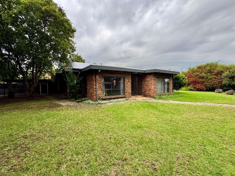 House For Sale in Secunda Central - Photo 2