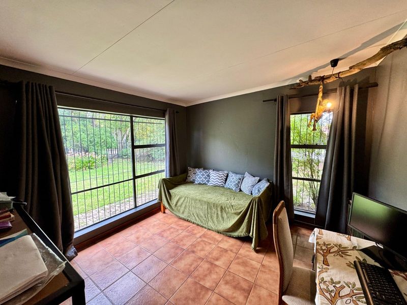 House For Sale in Secunda Central - Photo 4