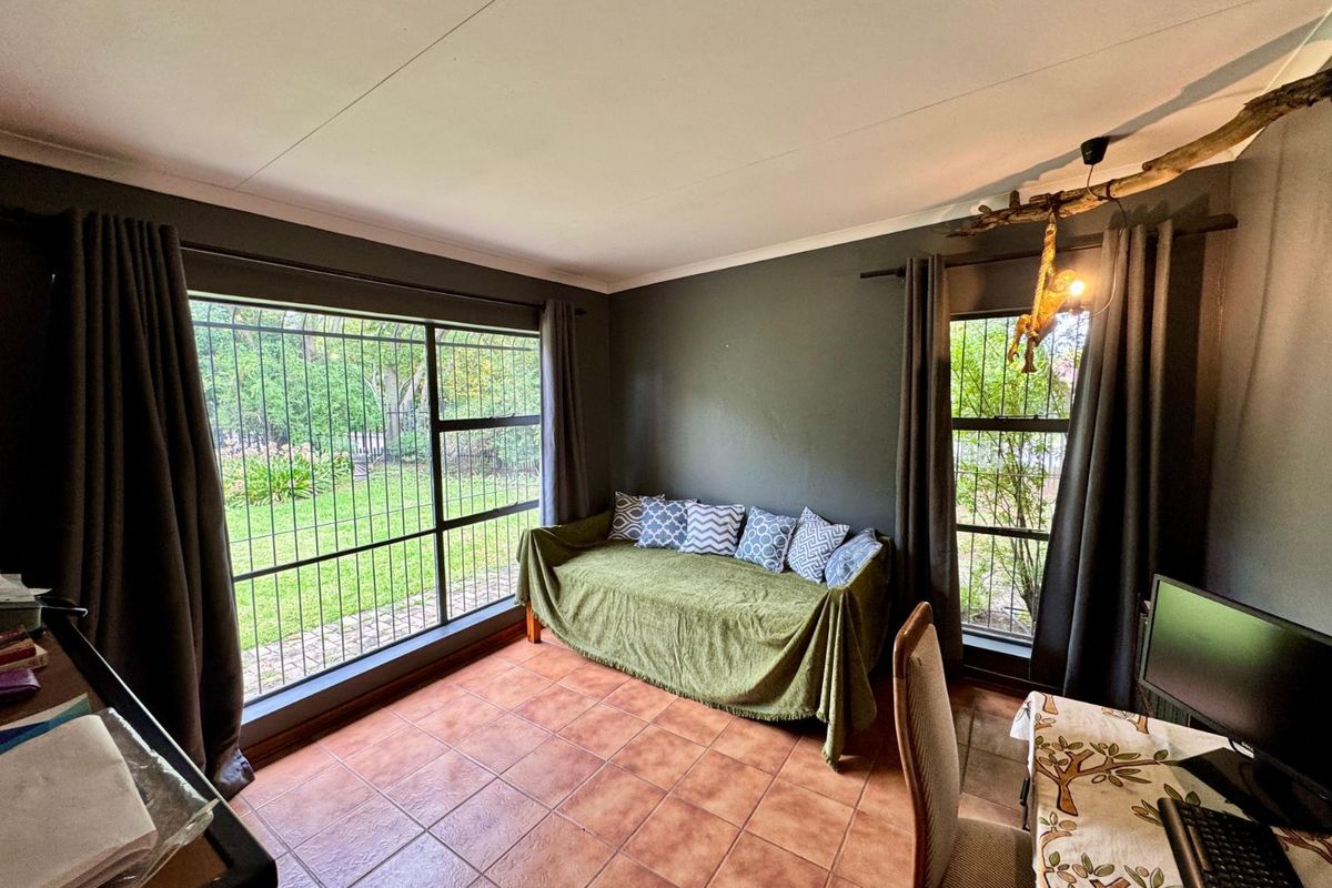 House For Sale in Secunda Central - Photo 4