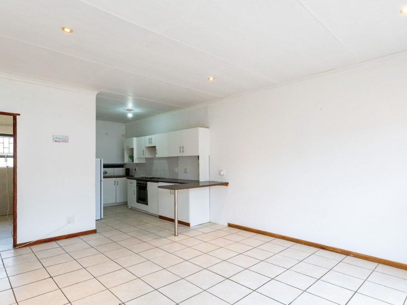 House For Sale in Pacaltsdorp - Photo 2