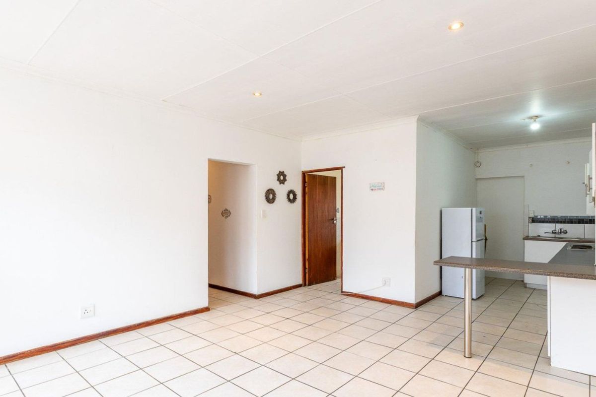 House For Sale in Pacaltsdorp - Photo 3