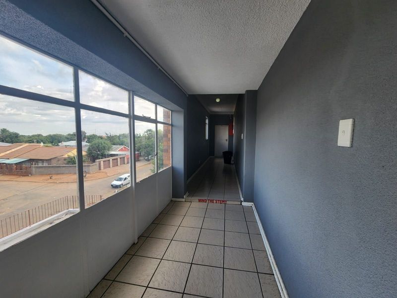 Business For Sale in New Park - Photo 8