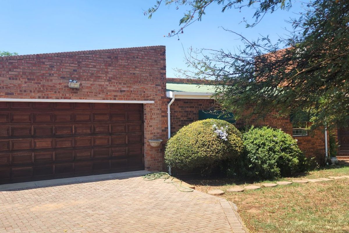 House For Sale in Vaal Marina Central - Photo 2