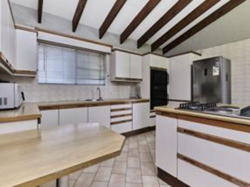 House To Rent in Woodmead - Photo 8