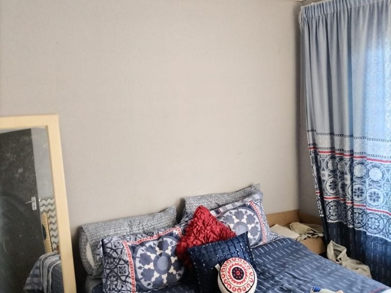 House To Rent in Soshanguve Ext - Photo 8