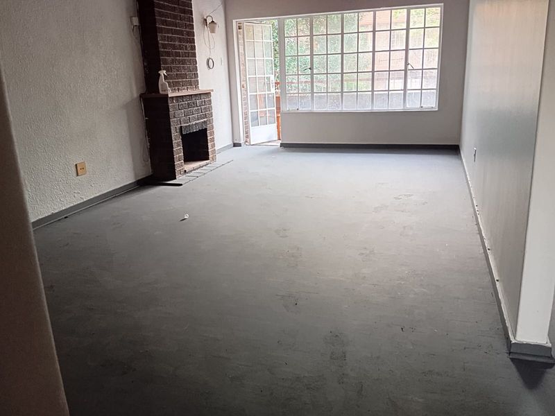 Apartment For Sale in Windsor East - Photo 8