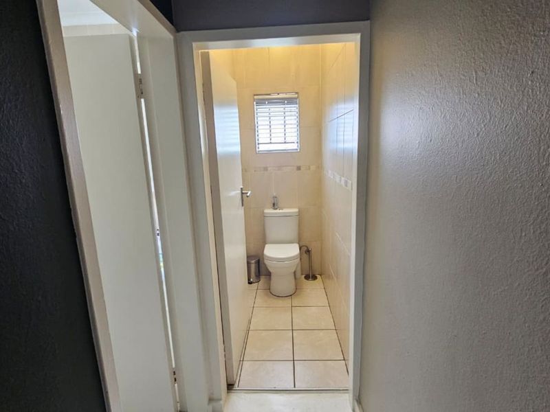 House For Sale in Blairgowrie - Photo 9