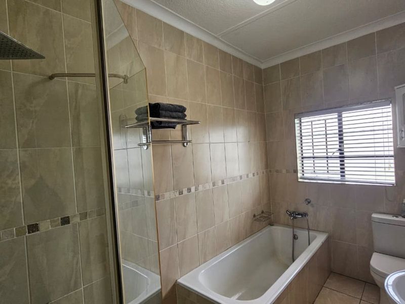 House For Sale in Blairgowrie - Photo 7