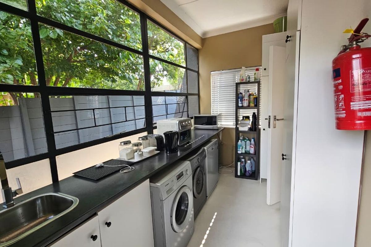 House For Sale in Blairgowrie - Photo 3