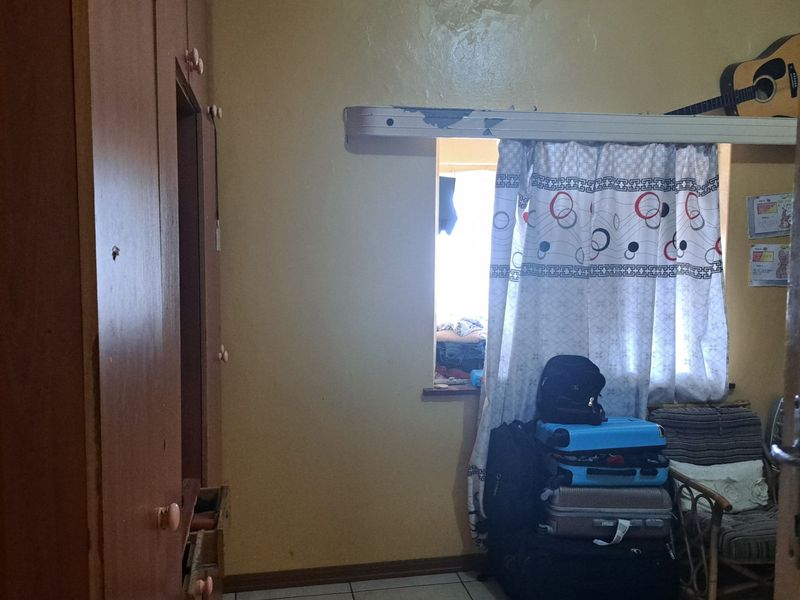 Apartment For Sale in North End - Photo 7