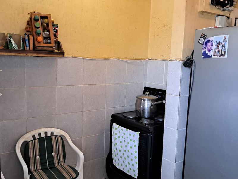 Apartment For Sale in North End - Photo 6