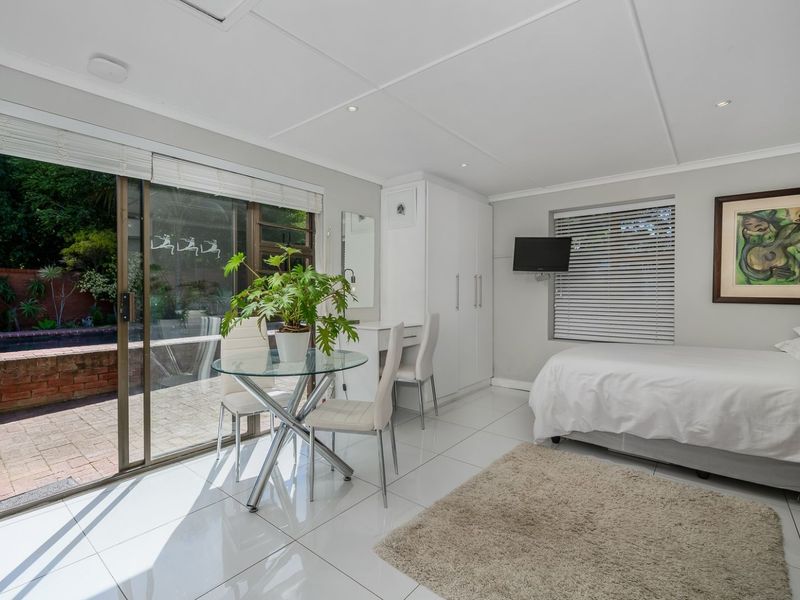 House For Sale in Walmer - Photo 9