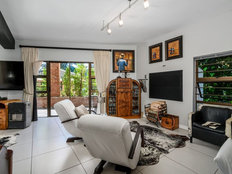 House For Sale in Walmer - Photo 8