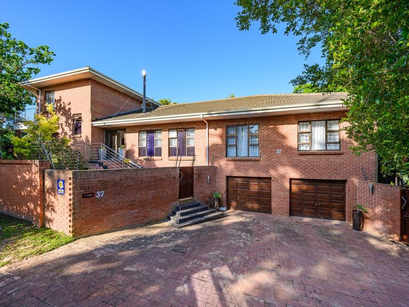 House For Sale in Walmer - Photo 2