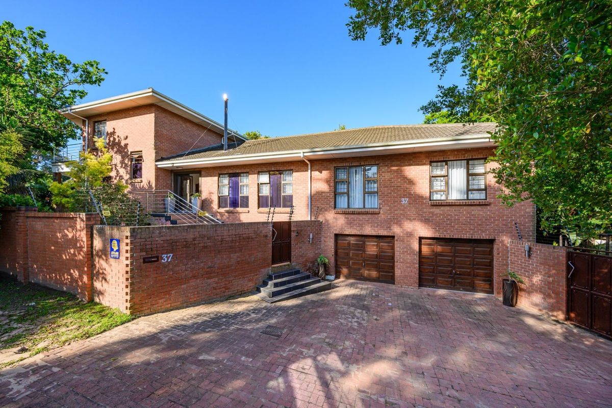 House For Sale in Walmer - Photo 2