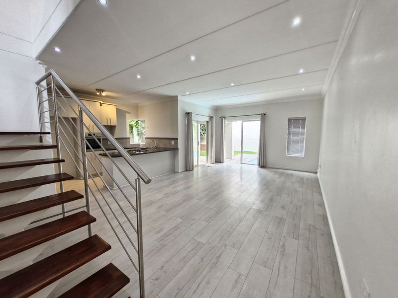 Townhouse For Sale in Fourways - Photo 3