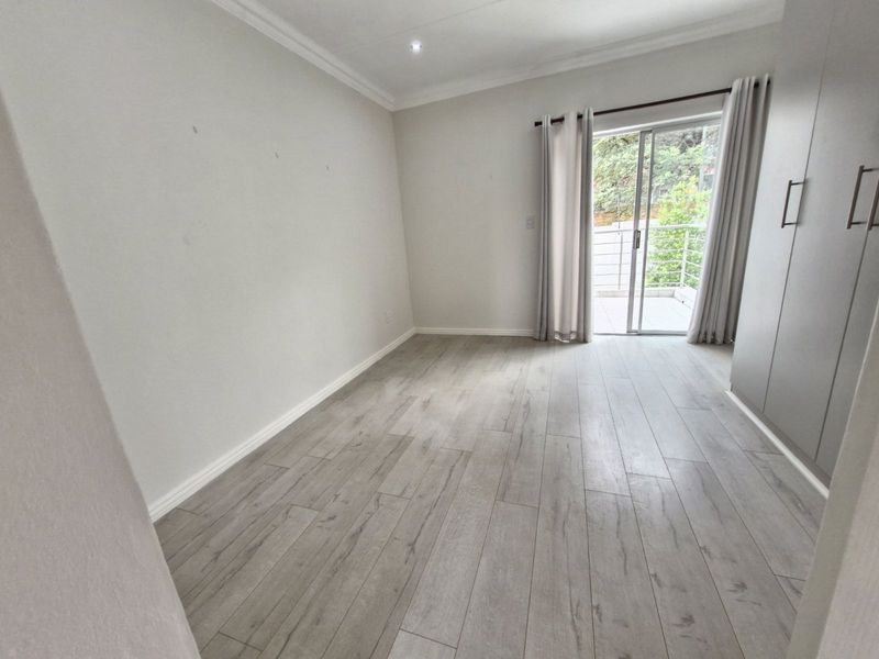 Townhouse For Sale in Fourways - Photo 9