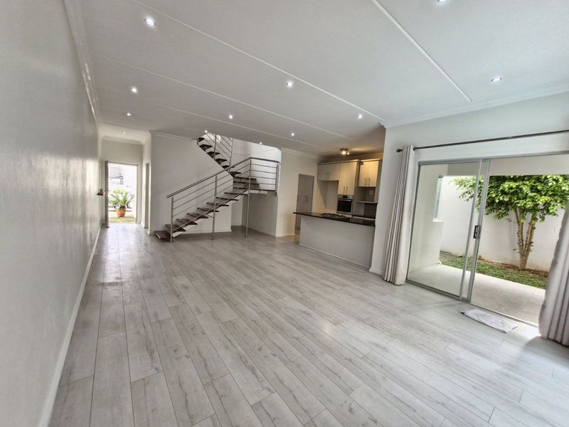 Townhouse For Sale in Fourways - Photo 2