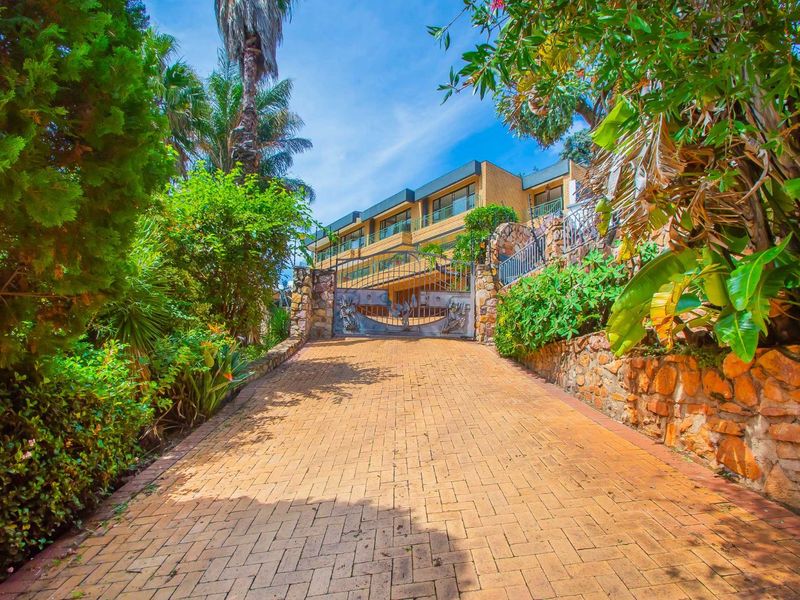 House For Sale in Northcliff - Photo 4