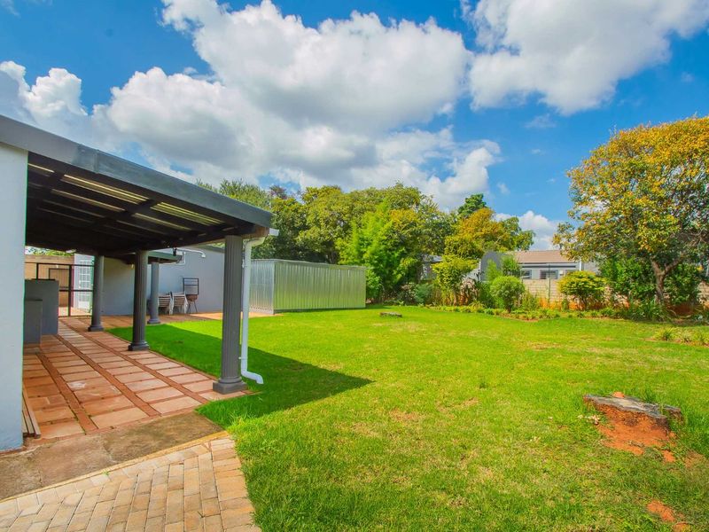 House For Sale in Fairland - Photo 8