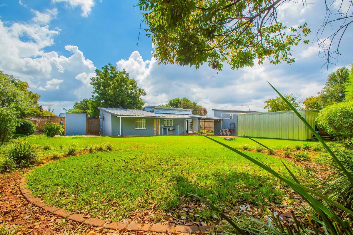 House For Sale in Fairland - Photo 4