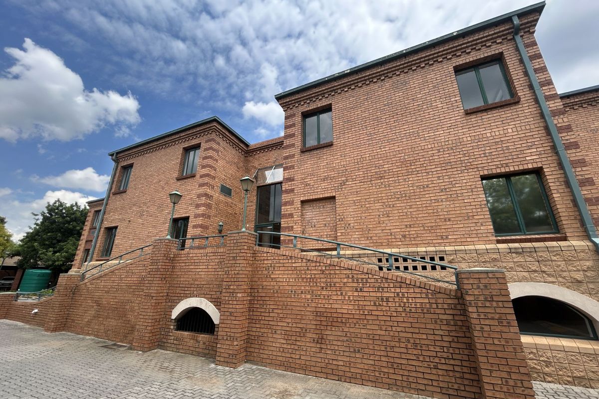 Office To Rent in Menlyn - Photo 2