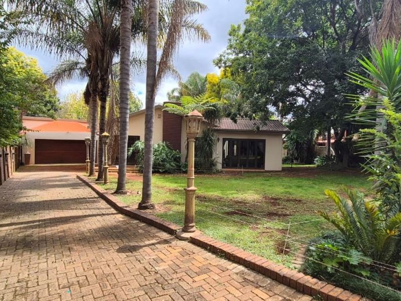 House For Sale in Lydenburg Central - Photo 3