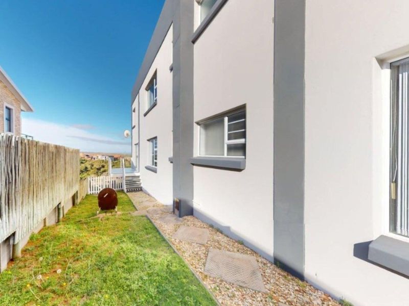 House For Sale in Stilbaai Wes - Photo 10