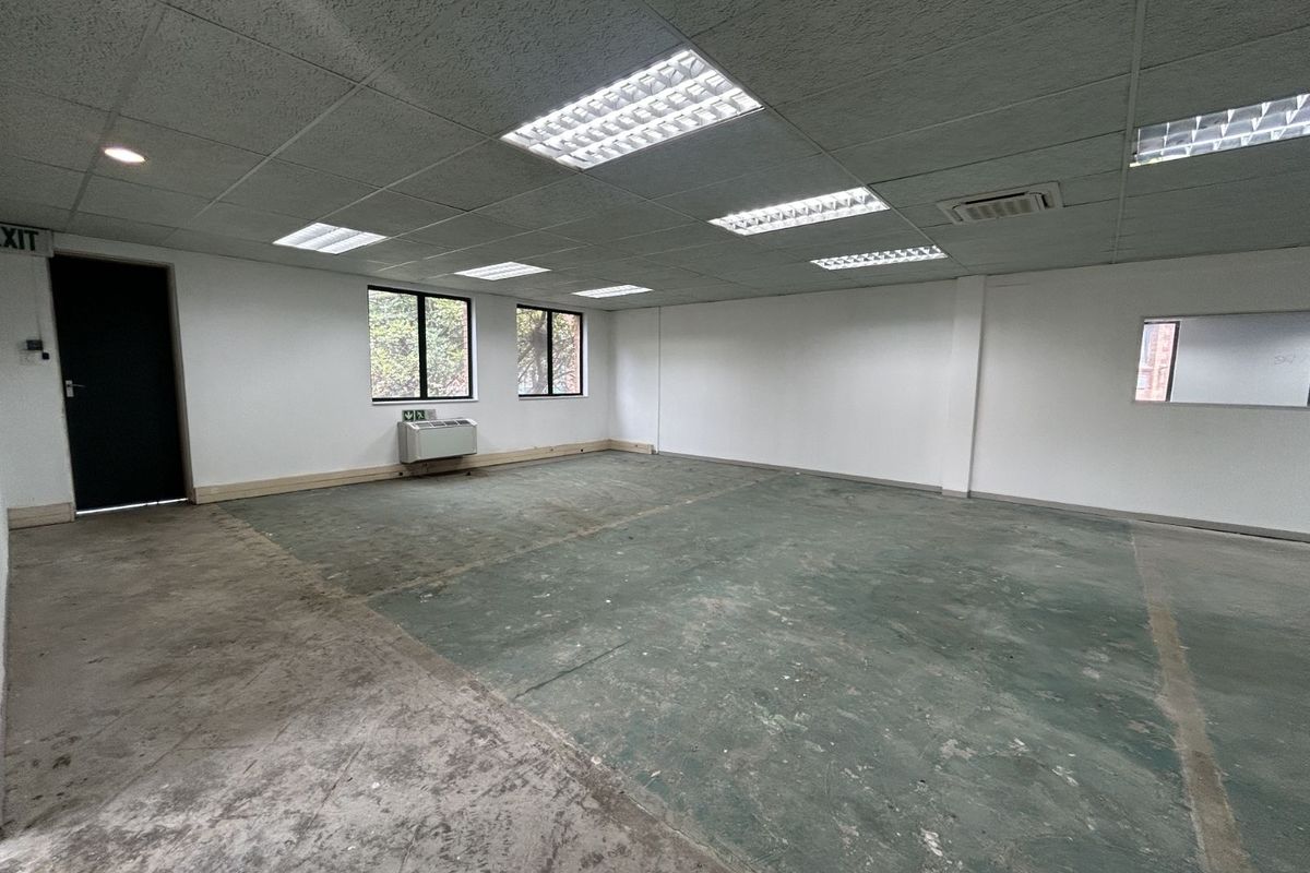 Office To Rent in Menlyn - Photo 5