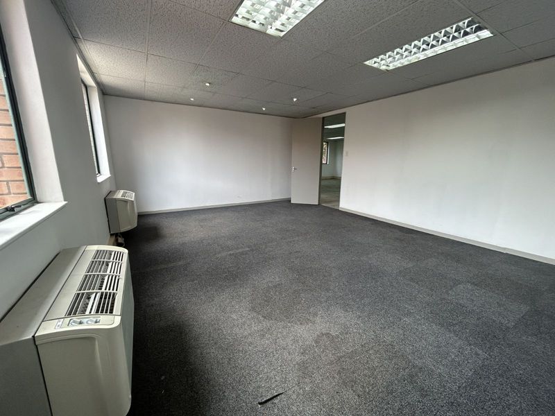 Office To Rent in Menlyn - Photo 4