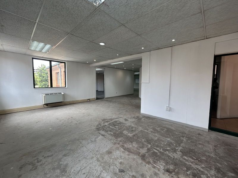 Office To Rent in Menlyn - Photo 3