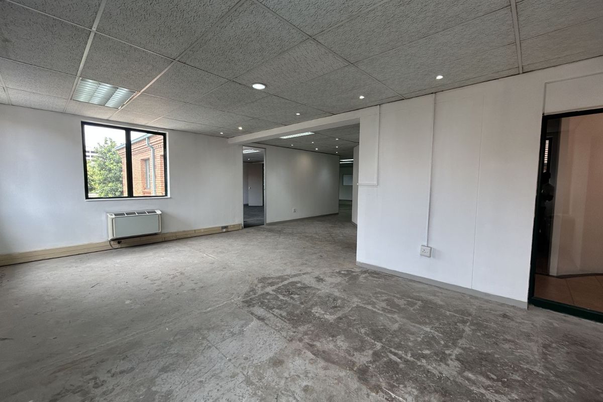 Office To Rent in Menlyn - Photo 3