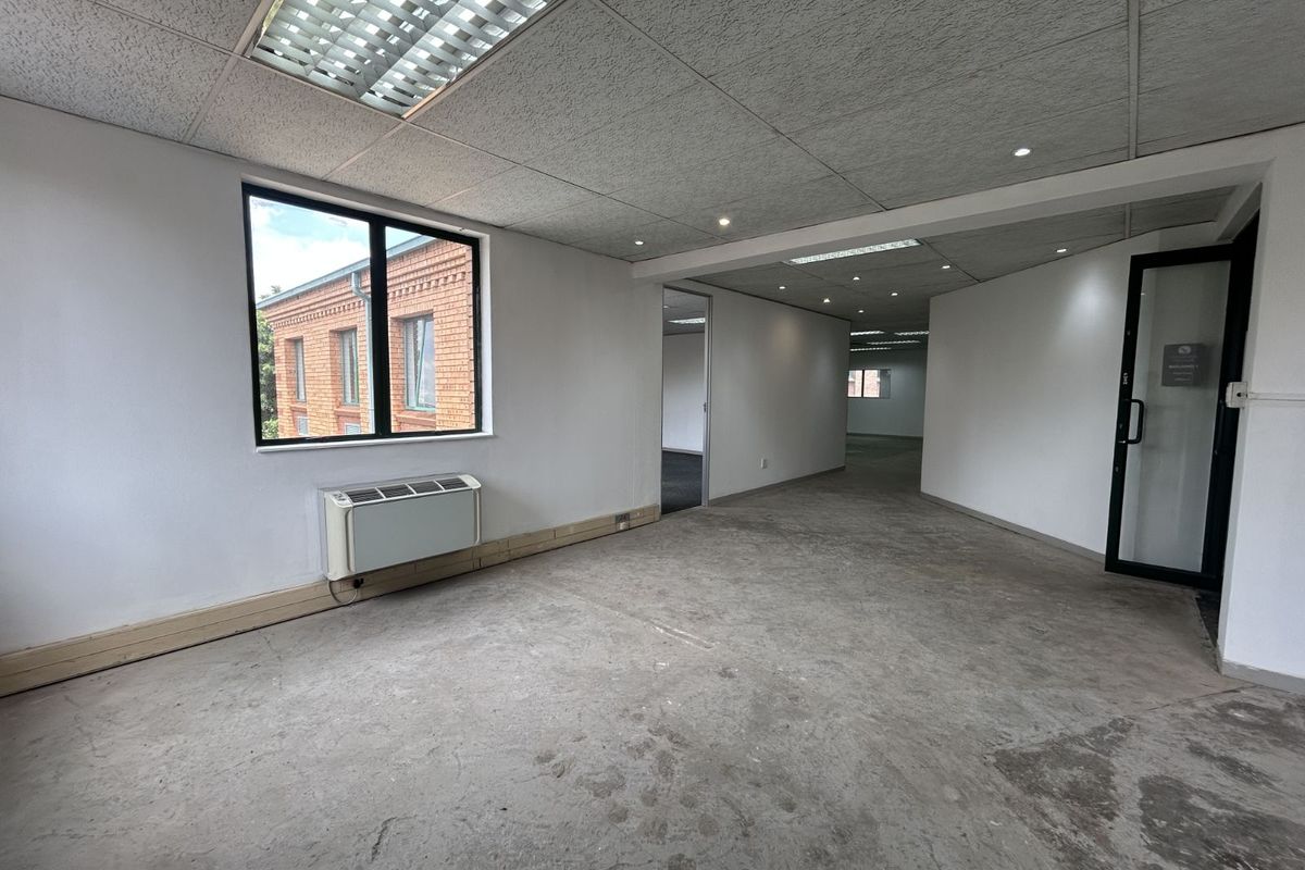 Office To Rent in Menlyn - Photo 2