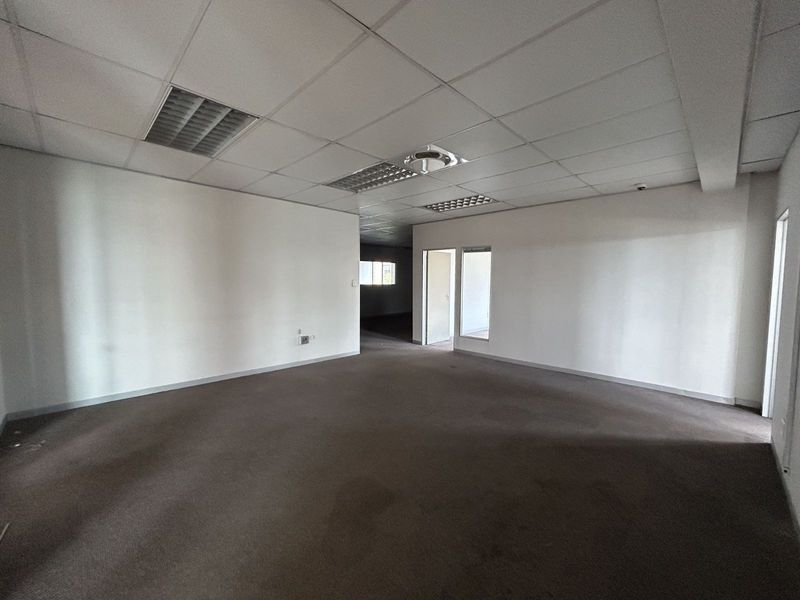 Office To Rent in Menlo Park - Photo 2