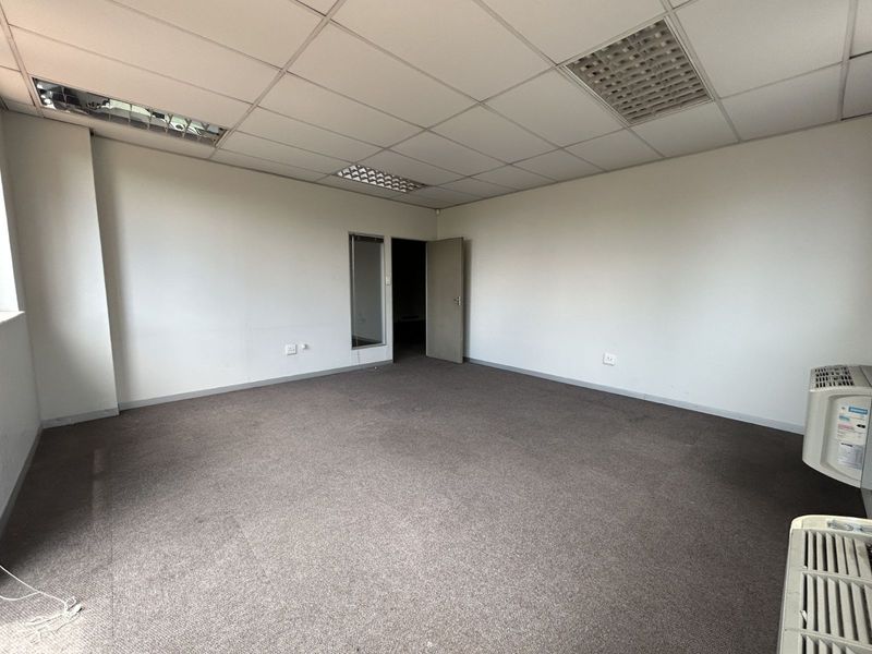 Office To Rent in Menlo Park - Photo 8