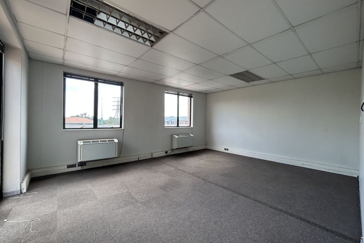 Office To Rent in Menlo Park - Photo 3