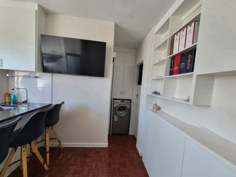 Apartment For Sale in Observatory - Photo 6