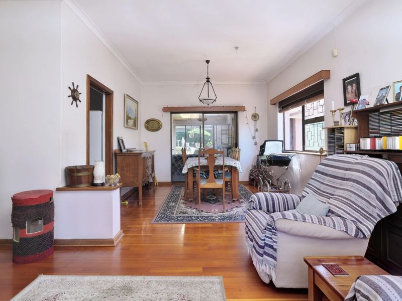 House For Sale in Glenhurd - Photo 3