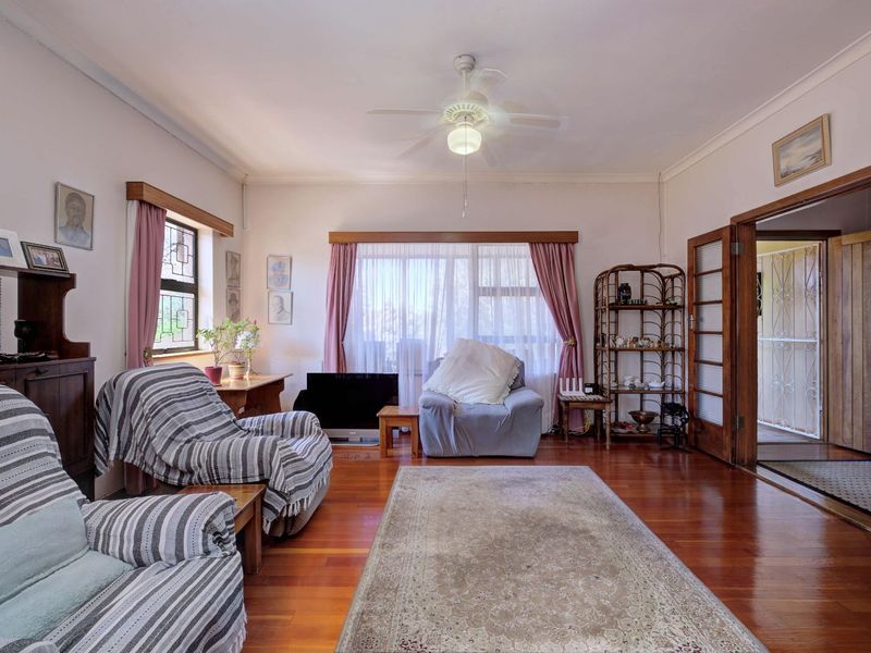 House For Sale in Glenhurd - Photo 5