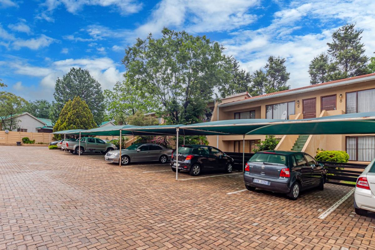 House For Sale in Malanshof - Photo 3